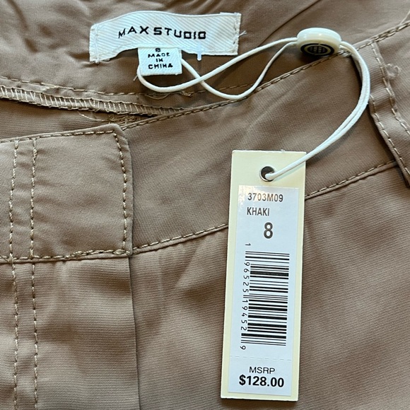 NWT Max Studio Peachskin Tan Khaki Cargo Pants Dress Casual Size 8 - Picture 11 of 11